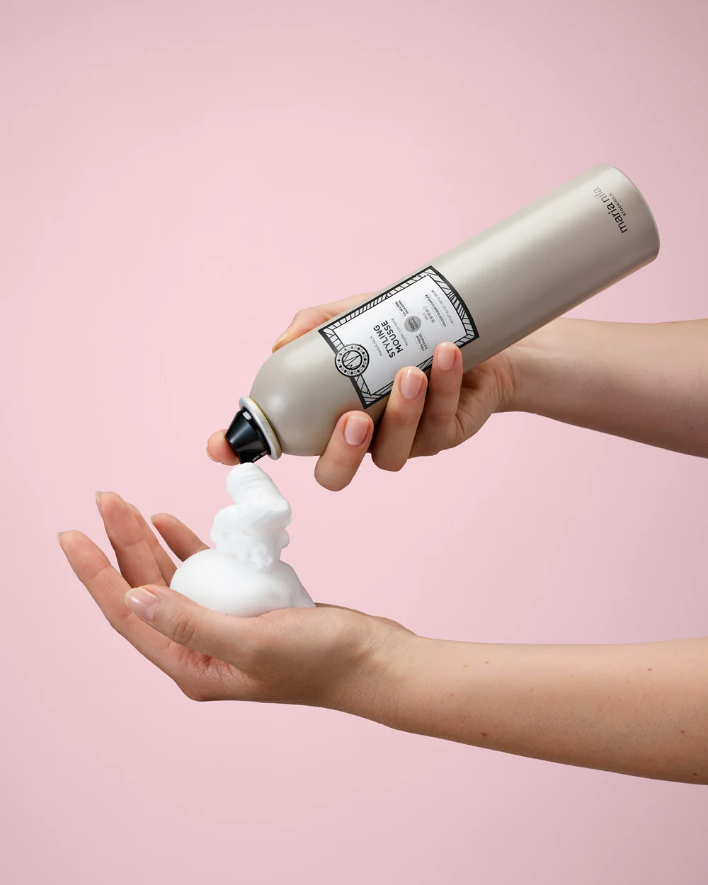 Maria Nila - Mousse coiffante Styling Mousse 299ml – Image 2
